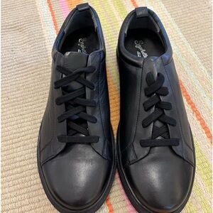 New!  Men’s Seychelles leather sneakers